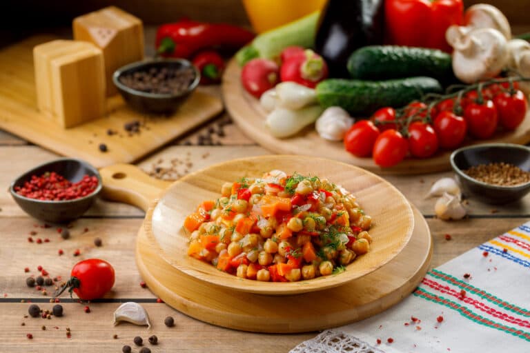 Năut Cu Legume